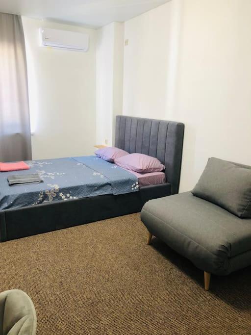 Apartment On Zarwanska Street Kamianets-Podilskyi Ngoại thất bức ảnh